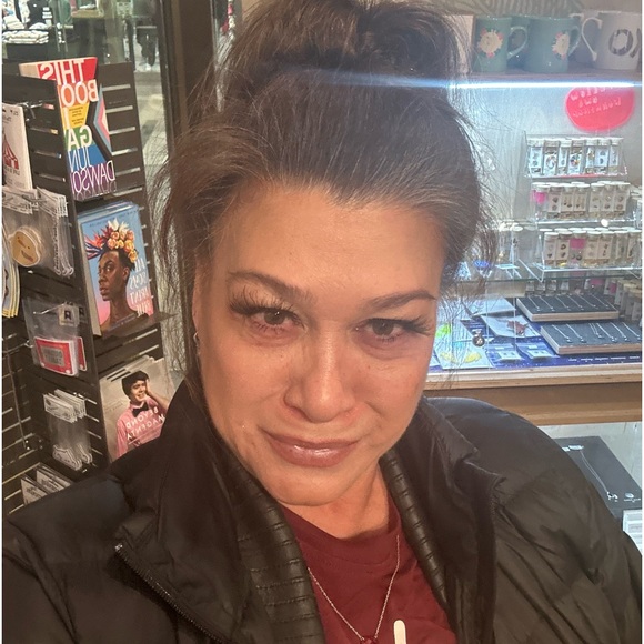 Meet your Posher, Cindy - Picture 7 of 12